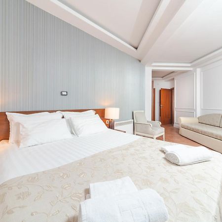 Mali Hotel Porat بودفا الغرفة الصورة