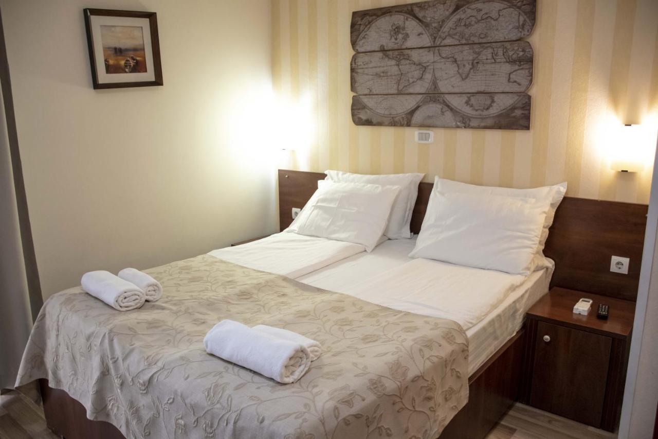 Mali Hotel Porat بودفا المظهر الخارجي الصورة