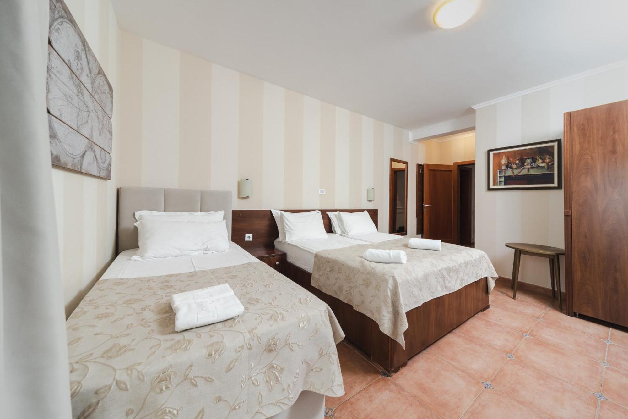 Mali Hotel Porat بودفا الغرفة الصورة